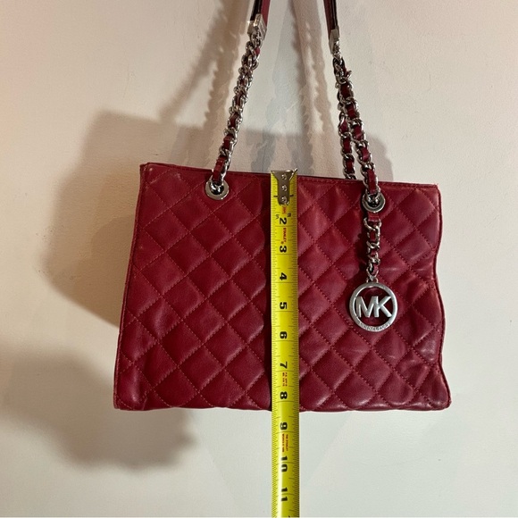 MICHAEL MICHAEL KORS Handbag Vegan Leather Quilted Chain On  Handle - Picture 5 of 15